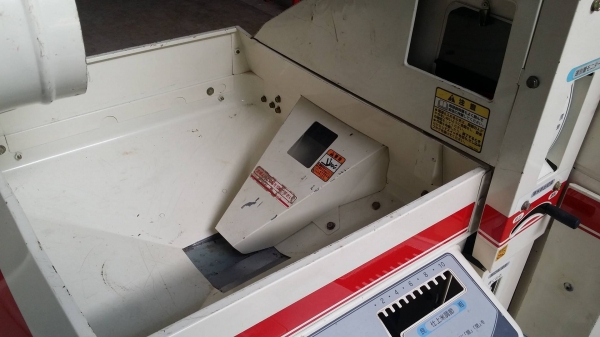 เครื่องสีข้าวกล้องเก่าญี่ปุ่น YANMAR รุ่น RHS300Aสภาพเครื่องสวย พร้อมใช้งาน