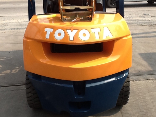 ขายรถโฟลค์ลิฟท์  toyota7FG25