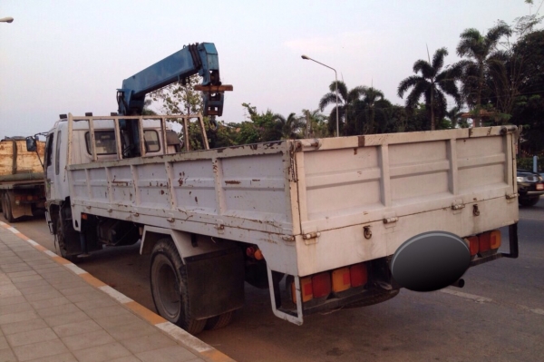 ขายรถหกล้อติดเครน HINO FF1J เครื่อง JO8C-210 แรง ปี 40 กระบะช่วงยาว 6.50 เมตร ยาง 9.00 ติดเครน tanado 3 ตัน 4 ปอก 3 ชัก ทะเบียนพร้อม