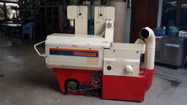 เครื่องสีข้าวกล้องเก่าญี่ปุ่น YANMAR รุ่น RHS30D สภาพเครื่องสวย พร้อมใช้งาน