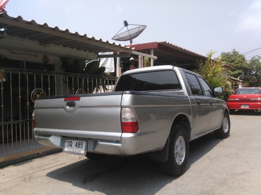 ขายครับ กะบะ ราคาแสนกลางๆ strada grandis 4ประตู 2.8 GLX รถปี 2002 ขายครับ กะบะ ราคาแสนกลางๆ strada grandis 4ประตู 2.8 GLX รถปี 2002