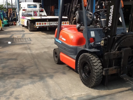 ขายรถโฟลค์ลิฟท์เก่าญี่ปุ่นมือสองเก็บงานพร้อมใช้ 6FG20toyota