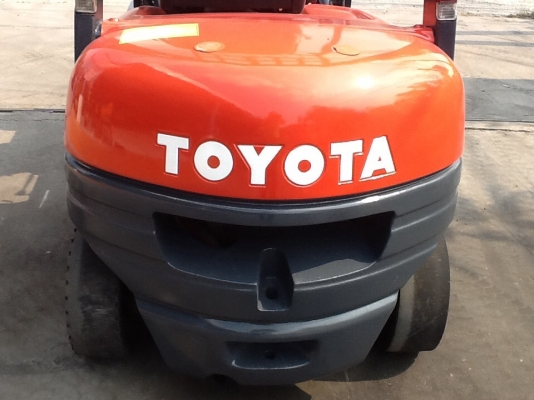 ขายรถโฟลค์ลิฟท์เก่าญี่ปุ่นมือสองเก็บงานพร้อมใช้ 6FG20toyota