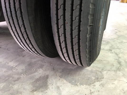 ขาย 6 ล้อ อีซูซุ FRR 210 แรง ตู้แห้ง  ยาว 6.5 ม. วิ่งน้อย 1x,xxx สภาพสวยจัด พร้อมใช้  จัดแนนท์ได้ครับ สนใจติดต่อ 081-9420141  ,  081-5715326