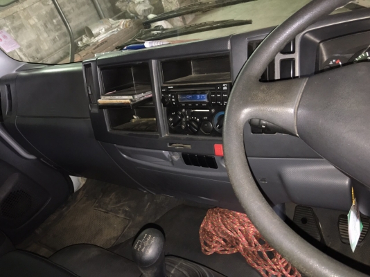 ขาย 6 ล้อ อีซูซุ FRR 210 แรง ตู้แห้ง  ยาว 6.5 ม. วิ่งน้อย 1x,xxx สภาพสวยจัด พร้อมใช้  จัดแนนท์ได้ครับ สนใจติดต่อ 081-9420141  ,  081-5715326