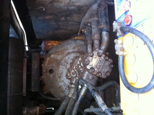 คูโบต้า HK250 เครื่องอีซูซุ 100 แรง ดีปั้มเฟืองดี เฟืองดัวเดินเปลี่ยนแล้ว ตัวนำมี ต่อรองได้