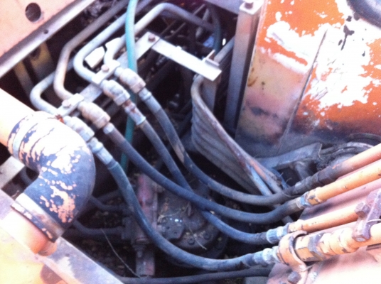 คูโบต้า HK250 เครื่องอีซูซุ 100 แรง ดีปั้มเฟืองดี เฟืองดัวเดินเปลี่ยนแล้ว ตัวนำมี ต่อรองได้