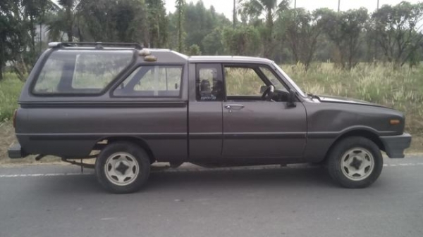 mazda FAMILIA กระบะน้อย