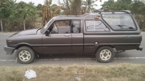 mazda FAMILIA กระบะน้อย