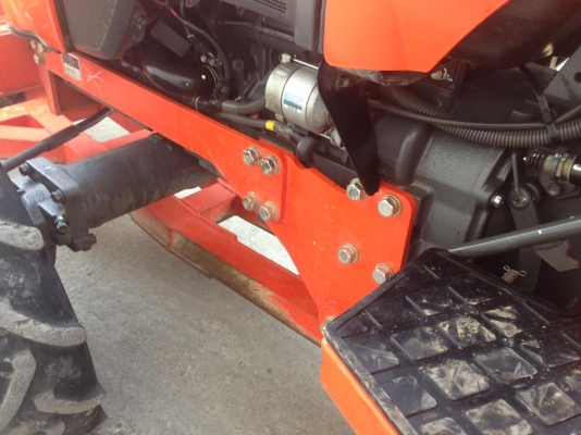 คูโบต้า L3202 SP 4 WD พร้อมใบมีดดันหน้า เล่มทะเบียนพร้อม