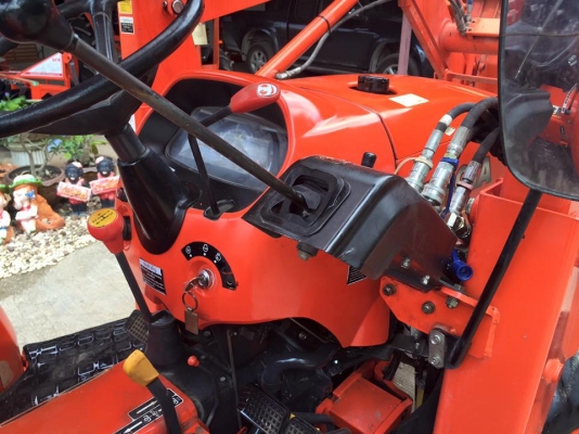 ขายรถไถ Kubota L3608(4WD) พร้อมชุดบุ้งกี๋ รถสวย เดิมๆ พร้อมใช้งาน ขายรถไถ Kubota L3608(4WD) พร้อมชุดบุ้งกี๋ รถสวย เดิมๆ พร้อมใช้งาน