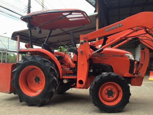 ขายรถไถ Kubota L3608(4WD) พร้อมชุดบุ้งกี๋ รถสวย เดิมๆ พร้อมใช้งาน ขายรถไถ Kubota L3608(4WD) พร้อมชุดบุ้งกี๋ รถสวย เดิมๆ พร้อมใช้งาน