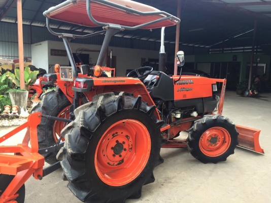 ขายรถไถKubota L4508DI (4WD) พร้อมใบมีดหน้าและผานพรวน รถสวย เดิมๆ พร้อมใช้งาน