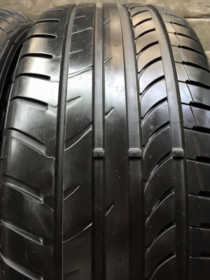 ขายยาง DUNLOP SP SPORT MAXX TT 235-55-17 ปี12 ดอกสวยจัด ไม่มีปะ พร้อมใช้งาน คู่ละ 2,500 บาท