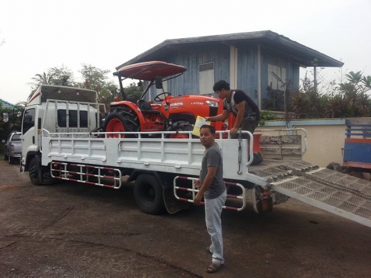 คูโบต้า L4708 4 WD พร้อมใบมีดตราช้าง ผานไถ DH246F เล่มพร้อม