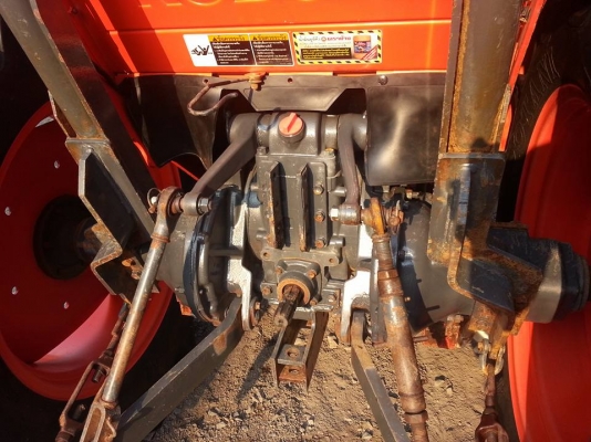 คูโบต้า L4708 4 WD พร้อมใบมีดตราช้าง ผานไถ DH246F เล่มพร้อม