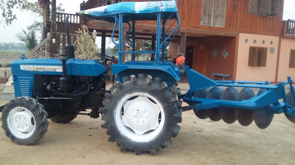 จัดส่งพี่ จังหวัดยโสธรครับ ขายรถไถเเชมป์304SLX 4×4 โฟวิน พร้อมผาน5ใบ22 พร้อมใช้งาน จัดส่งพี่ จังหวัดยโสธรครับ ขายรถไถเเชมป์304SLX 4×4 โฟวิน พร้อมผาน5ใบ22 พร้อมใช้งาน