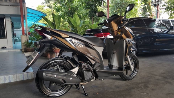รถมือสอง เกรดรถใหม่ HONDA CLICK-i 125 CC รุ่น TOP ฟรีค่าโอน