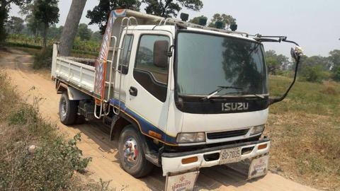 ISUZU DECA 195 รถทำงานดี เครื่องดี คัสซีสวย สภาพโดยรวมดี เอกสารอินวอยส์