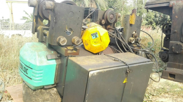 Sell> รอกสลิง EUROBLOC 5 ตัน. สลิงยาว 12 m. ความเร็ว 2 สปีด(ช้า:เร็ว) ไฟ 380V พร้อมตัวเดินรางบีม สภาพใหม่ 95\% มาเทสได้เลย!!