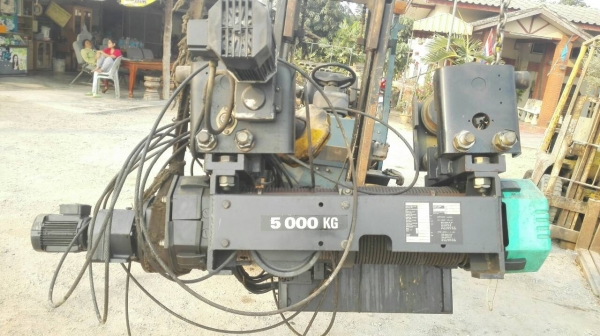 Sell> รอกสลิง EUROBLOC 5 ตัน. สลิงยาว 12 m. ความเร็ว 2 สปีด(ช้า:เร็ว) ไฟ 380V พร้อมตัวเดินรางบีม สภาพใหม่ 95\% มาเทสได้เลย!!
