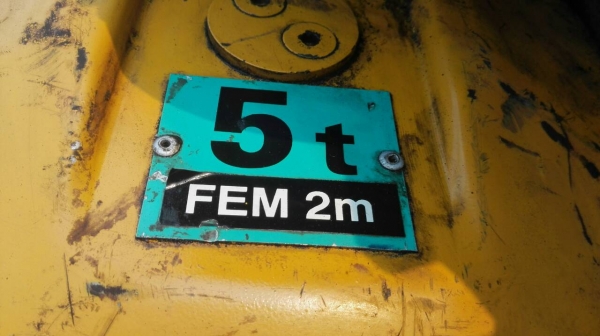 Sell> รอกสลิง EUROBLOC 5 ตัน. สลิงยาว 12 m. ความเร็ว 2 สปีด(ช้า:เร็ว) ไฟ 380V พร้อมตัวเดินรางบีม สภาพใหม่ 95\% มาเทสได้เลย!!