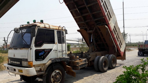 ขายหลง TD 2 เพลาดรั้ม ซีเลี่ยน 3000 กว่า กระบะโคราช เครือง 195 แรง สภาพสวยพร้อมใช้งาน เอกสารเล่มทะเบียนพร้อมโอน เจ้าของขายเอง 0811838154