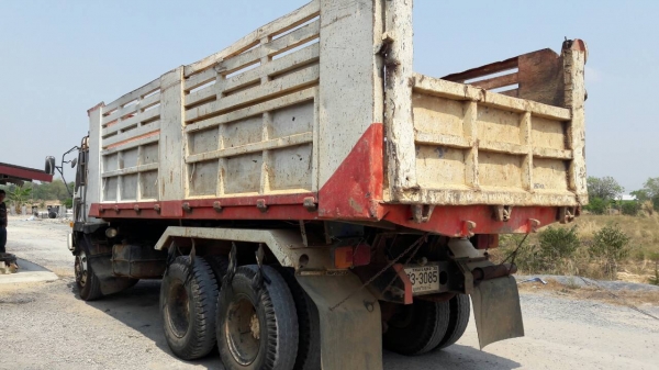 ขายหลง TD 2 เพลาดรั้ม ซีเลี่ยน 3000 กว่า กระบะโคราช เครือง 195 แรง สภาพสวยพร้อมใช้งาน เอกสารเล่มทะเบียนพร้อมโอน เจ้าของขายเอง 0811838154