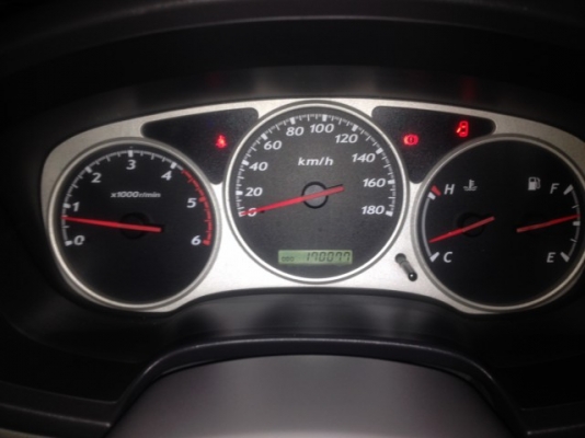 ISUZU  SLX 3.0 ปี03 รถบ้านมือเดียวผู้หญิงใช้วิ่งน้อยสภาพสวยเดิมๆไม่เคยชน