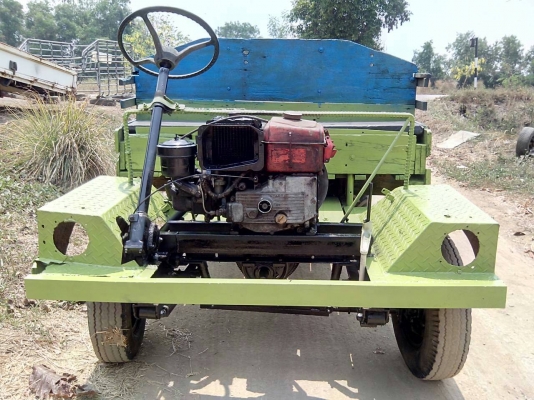 อีแต๋น เครื่อง 8 แรง พร้อมใช้งาน สวยๆ