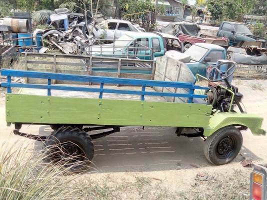 อีแต๋น เครื่อง 8 แรง พร้อมใช้งาน สวยๆ