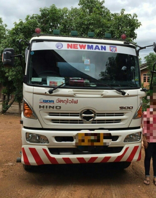 ขายแล้วครับ สิบล้อ ฮีโน่ ซีรี่500 FL8J212ปี58 บรรทุกถังน้ำมั้น 16,000ลิต รถสภาพดีสวยจัดเดิมๆทั้งคัน อุปกรณ์ครบ  เปลียนสัณญา เช้าซิ้อ รับรถกลับบ้านได้เลย ครับ