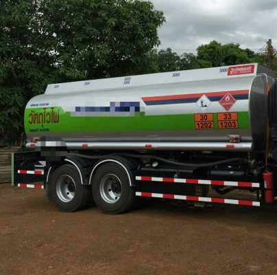 ขายแล้วครับ สิบล้อ ฮีโน่ ซีรี่500 FL8J212ปี58 บรรทุกถังน้ำมั้น 16,000ลิต รถสภาพดีสวยจัดเดิมๆทั้งคัน อุปกรณ์ครบ  เปลียนสัณญา เช้าซิ้อ รับรถกลับบ้านได้เลย ครับ