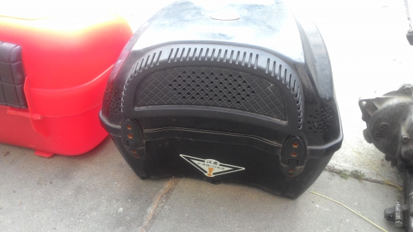 กล่องใส่ของ ติดท้าย มอเตอร์ไซ