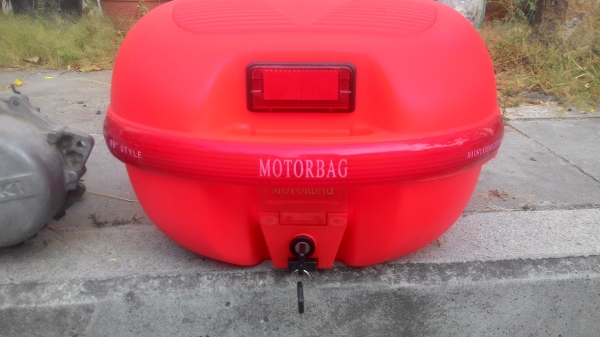 กล่องใส่ของ ติดท้าย มอเตอร์ไซ