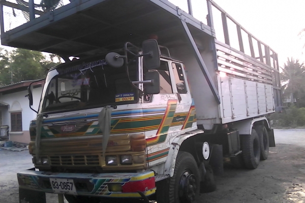 ขายHINOF18เครื่องEM100-220แรงกระบะดั้มข้างปิเนียมพร้อมกล่องบรรทุกอ้อยสภาพสวยพร้อมใช้