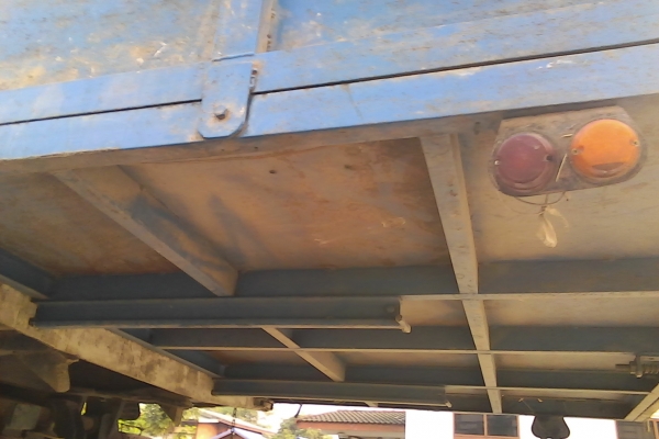 ขายHINOF18เครื่องEM100-220แรงกระบะดั้มข้างปิเนียมพร้อมกล่องบรรทุกอ้อยสภาพสวยพร้อมใช้