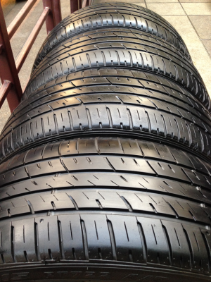 ยาง FALKEN 245 45 20 ปลายปี13 ดอกเต็ม พร้อมใช้งาน ราคาไม่แพง