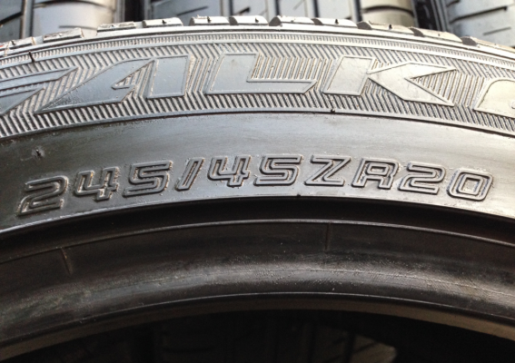 ยาง FALKEN 245 45 20 ปลายปี13 ดอกเต็ม พร้อมใช้งาน ราคาไม่แพง