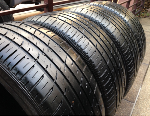 ยาง FALKEN 245 45 20 ปลายปี13 ดอกเต็ม พร้อมใช้งาน ราคาไม่แพง