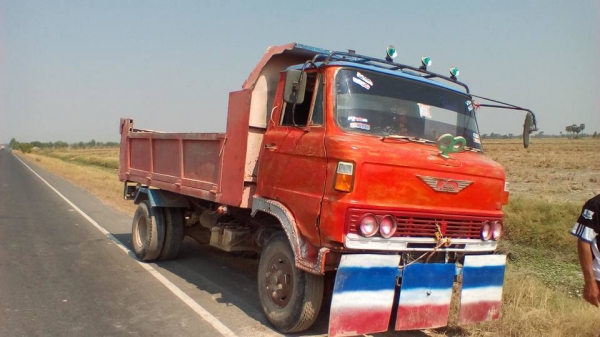 6ล้อดั้มดิน5คิว HINO KM310-110แรง 6สูบ เครื่อง/เกียร์ เดิม แน่น แรงดี ช่วงล่างเดิม 6น็อต หน้า-หลัง คัสซีสวย หัวเก๋งดี เกียร์ยาว พ.ธรรมดา เบรคลม กระบะดั้ม3.60ม.ยิงหน้า ยาง8.25/16 พร้อมใช้งาน เล่มฯครบ **ขาย HINO KM-110HP 6ล้อดั้มดิน5คิ 6ล้อดั้มดิน5คิว HINO KM310-110แรง 6สูบ เครื่อง/เกียร์ เดิม แน่น แรงดี ช่วงล่างเดิม 6น็อต หน้า-หลัง คัสซีสวย หัวเก๋งดี เกียร์ยาว พ.ธรรมดา เบรคลม กระบะดั้ม3.60ม.ยิงหน้า ยาง8.25/16 พร้อมใช้งาน เล่มฯครบ **ขาย HINO KM-110HP 6ล้อดั้มดิน5คิ