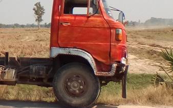 6ล้อดั้มดิน5คิว HINO KM310-110แรง 6สูบ เครื่อง/เกียร์ เดิม แน่น แรงดี ช่วงล่างเดิม 6น็อต หน้า-หลัง คัสซีสวย หัวเก๋งดี เกียร์ยาว พ.ธรรมดา เบรคลม กระบะดั้ม3.60ม.ยิงหน้า ยาง8.25/16 พร้อมใช้งาน เล่มฯครบ **ขาย HINO KM-110HP 6ล้อดั้มดิน5คิ 6ล้อดั้มดิน5คิว HINO KM310-110แรง 6สูบ เครื่อง/เกียร์ เดิม แน่น แรงดี ช่วงล่างเดิม 6น็อต หน้า-หลัง คัสซีสวย หัวเก๋งดี เกียร์ยาว พ.ธรรมดา เบรคลม กระบะดั้ม3.60ม.ยิงหน้า ยาง8.25/16 พร้อมใช้งาน เล่มฯครบ **ขาย HINO KM-110HP 6ล้อดั้มดิน5คิ