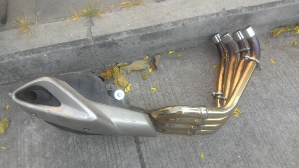 ท่อ HONADA CB650 ท่อ HONADA CB650