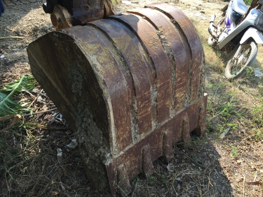 รถขุด โกเบฯSK907...ช่วงล่างสวย โซ่เต็ม แผ่นสวย ลอเลอร์ครบ ใหม่..