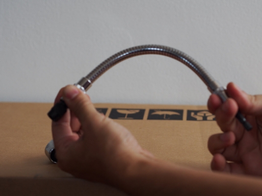 ตัวแปลง ไขควงหัวงอ 75องศา พร้อมข้อต่องูยาว30ซม.และด้ามจับ สำหรับงานไขน็อตในที่แคบและลึกมากได้ ตัวแปลง ไขควงหัวงอ 75องศา พร้อมข้อต่องูยาว30ซม.และด้ามจับ สำหรับงานไขน็อตในที่แคบและลึกมากได้