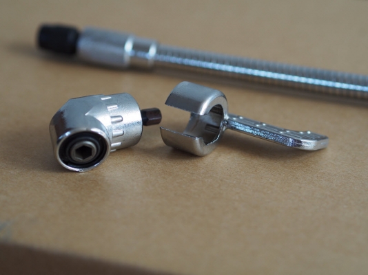 ตัวแปลง ไขควงหัวงอ 75องศา พร้อมข้อต่องูยาว30ซม.และด้ามจับ สำหรับงานไขน็อตในที่แคบและลึกมากได้ ตัวแปลง ไขควงหัวงอ 75องศา พร้อมข้อต่องูยาว30ซม.และด้ามจับ สำหรับงานไขน็อตในที่แคบและลึกมากได้