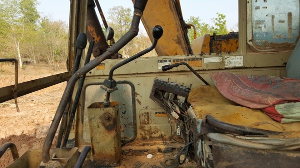 ขายรถขุด แบ็คโค pc60-5 โคมัสสุ ช่วงล่างดี เอวแน่น ทำงานปกติ ขายรถขุด แบ็คโค pc60-5 โคมัสสุ ช่วงล่างดี เอวแน่น ทำงานปกติ