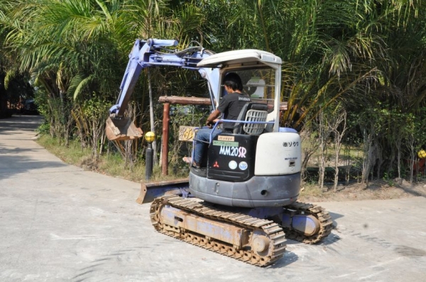 ขายแบคโฮ MITSUBISHI MM20 สวยเดิมจากญี่ปุ่นยังไม่เคยใช้ในไทย ทำงานสมบูรณ์ทุกระบบ รับรองไม่ผิดหวัง 235,000 เท่านั้น!!