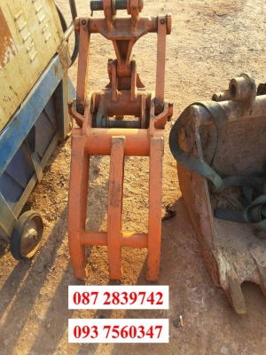 ขายรถแบคโฮพร้อมหัวคีบ KOMATSU PC75 UU