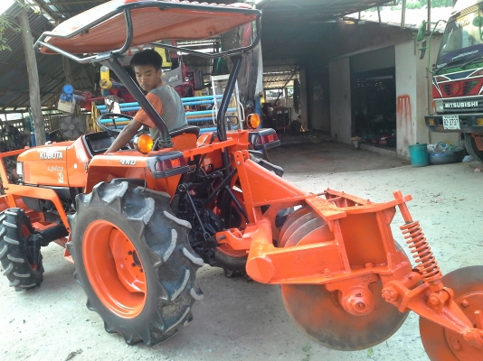 คูโบต้า L3408 ใบดันหน้าตราช้าง ผานพรวน ตราช้าง